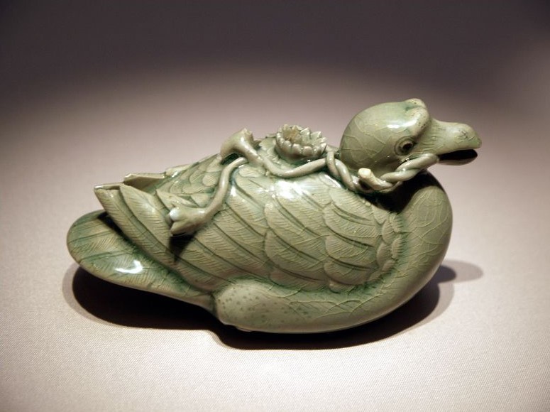goreyo celadon bird