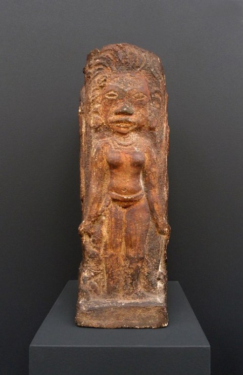 Paul Gauguin, 1893–95, Objet décoratif carré avec dieux tahitiens, terre cuite, rehauts peints